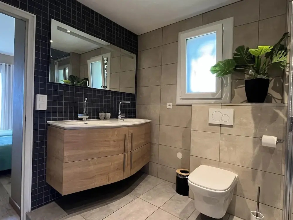 Holiday Home With Sauna, Saint-sauveur