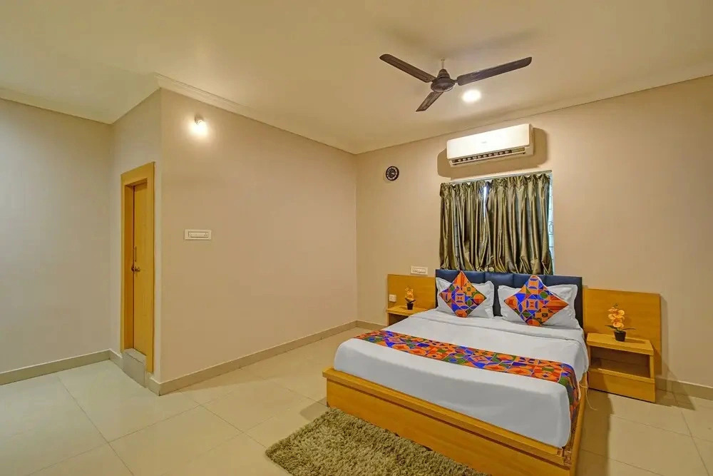 Fabhotel Eyries The Business