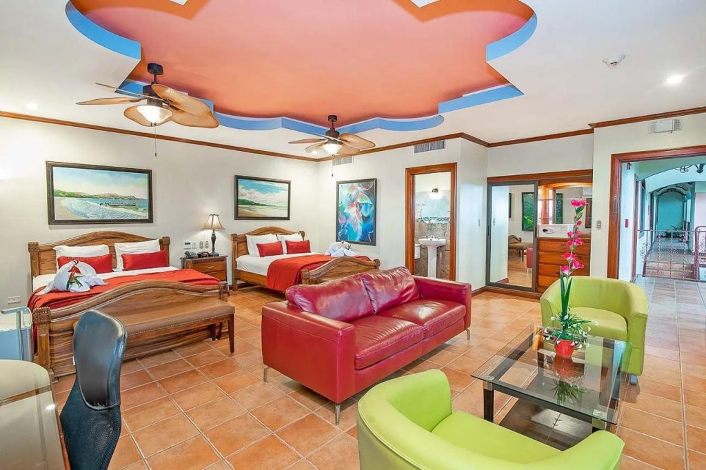 Hotel Villas Lirio