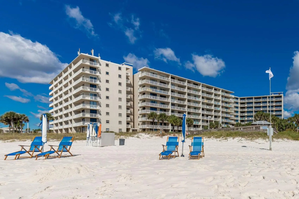 Seaside Beach & Racquet Club 2204