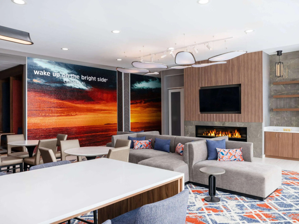La Quinta by Wyndham Chelsea Birmingham