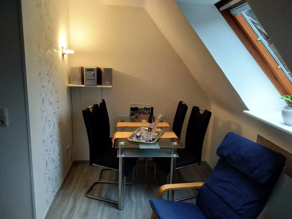 Haus am Hüttenteich, Ferienwohnung Reitzig - Klassisch im Obergeschoss