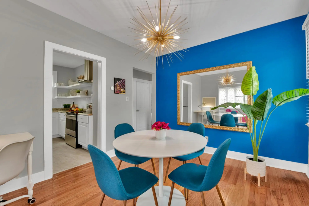 Stunning Apartment near Palmer Park/Free Parking