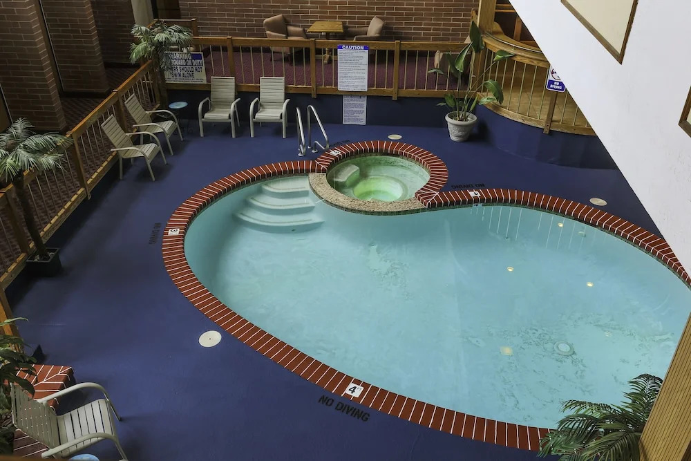 Airport Inn Hotel