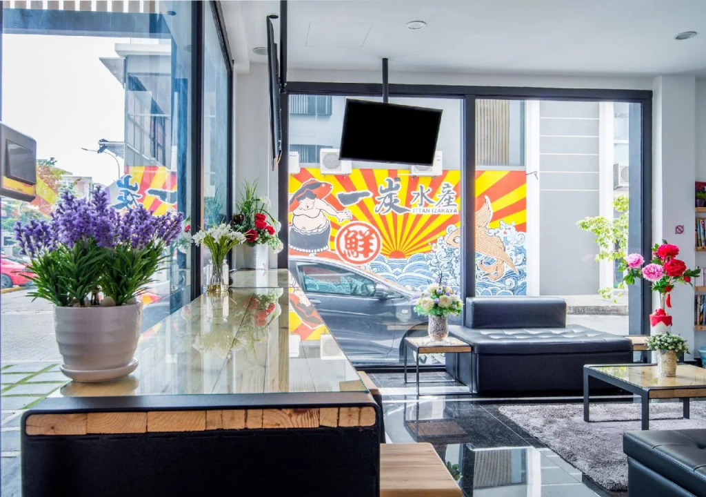 Mode Inn Icon City