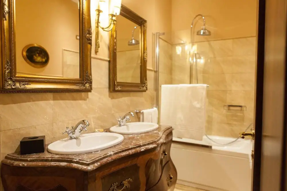 Borgo Pilotti Hotel & Restaurant