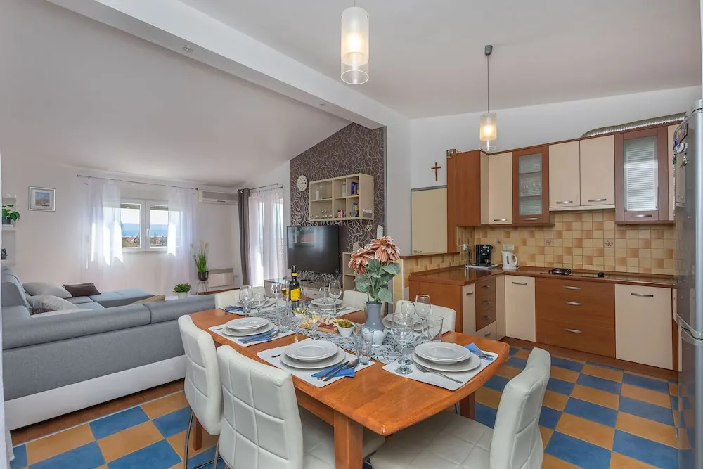 Apartment Goge