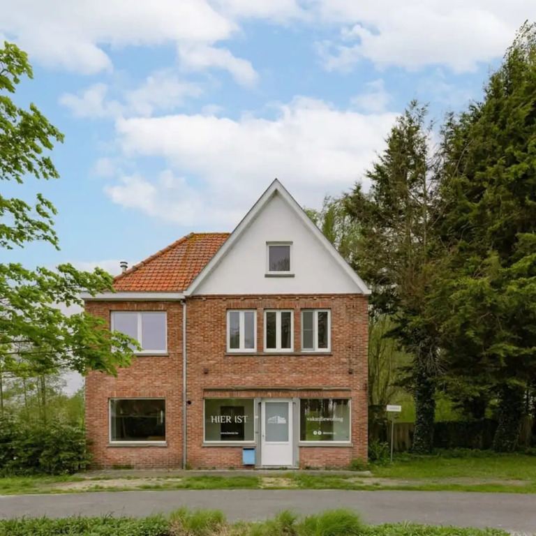 Holiday Home Along the Canal With Great Views