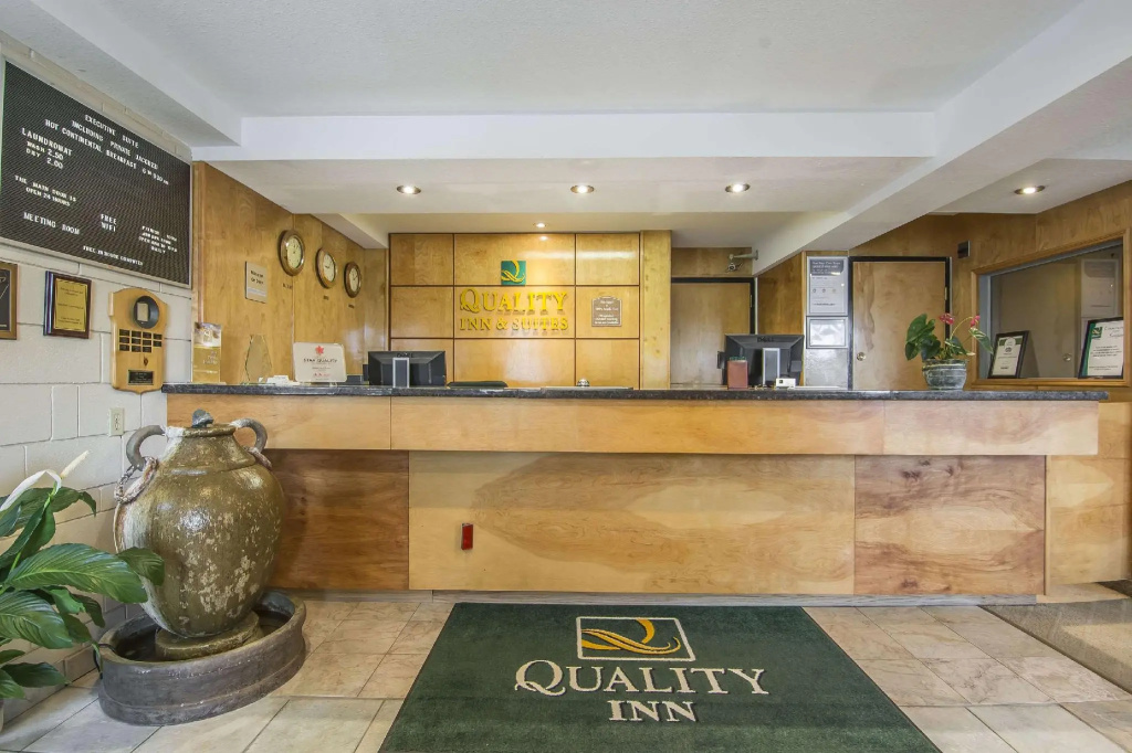 Prestige Riverside Lodge Quesnel