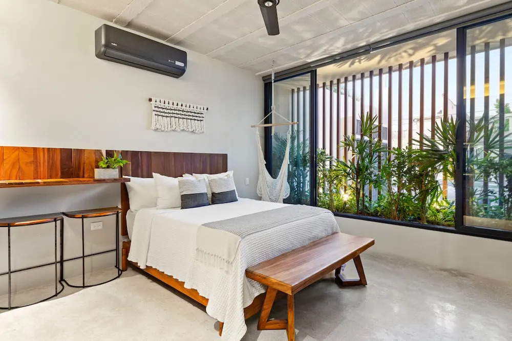 Searena Boutique Condos - Adults Only