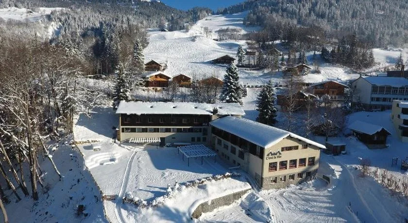 Family & Mountain Lodge Cest la Vie