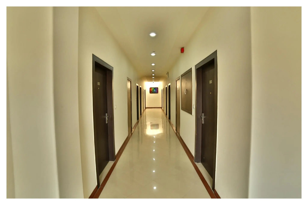 Dee Intercontinental