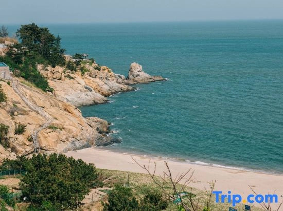 Qingdao Yuehai Scenic Apartment (Laoshan Scenic Area)