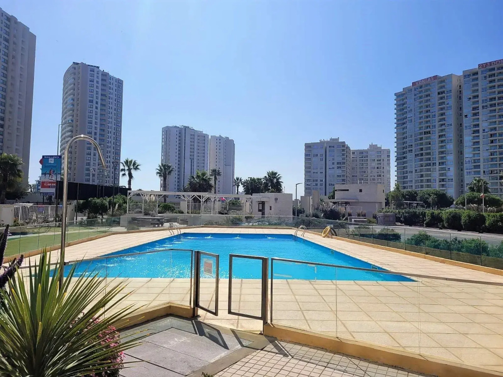 Dpto 2D 2B con espectacular terraza vista al mar.