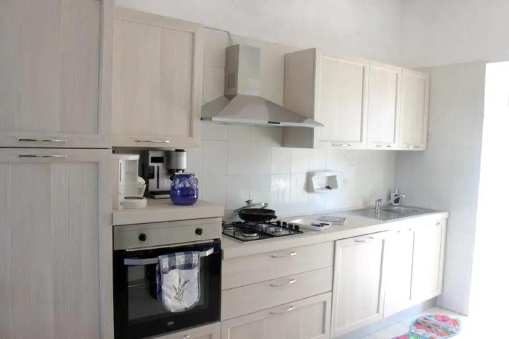 2 bedrooms villa at Spiaggiabella 50 m away from the beach with sea view and enclosed garden