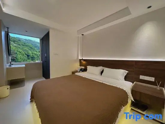 Putuo Mountain · Joyful Mountain Residence Homestay