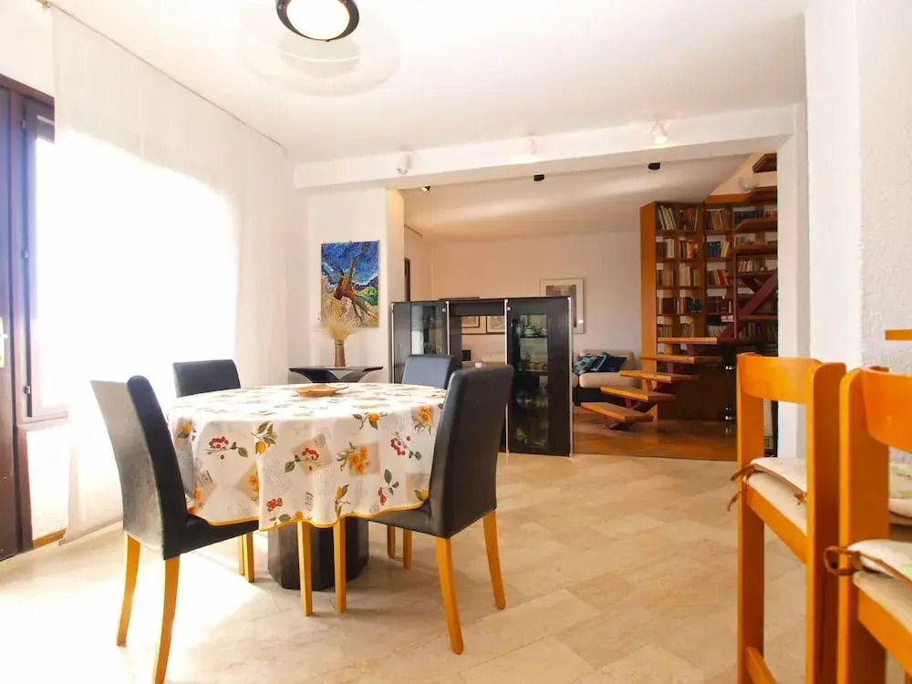 Apartment 1583