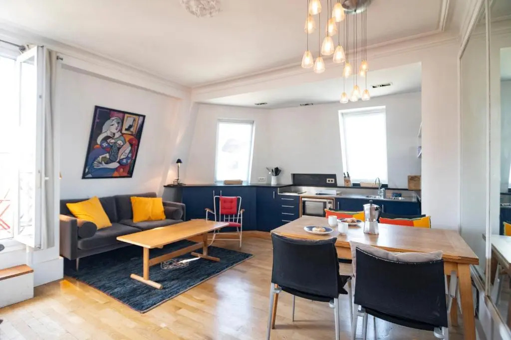 Seine Penthouse