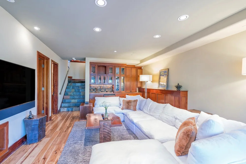 Crystal View by Exceptional Stays