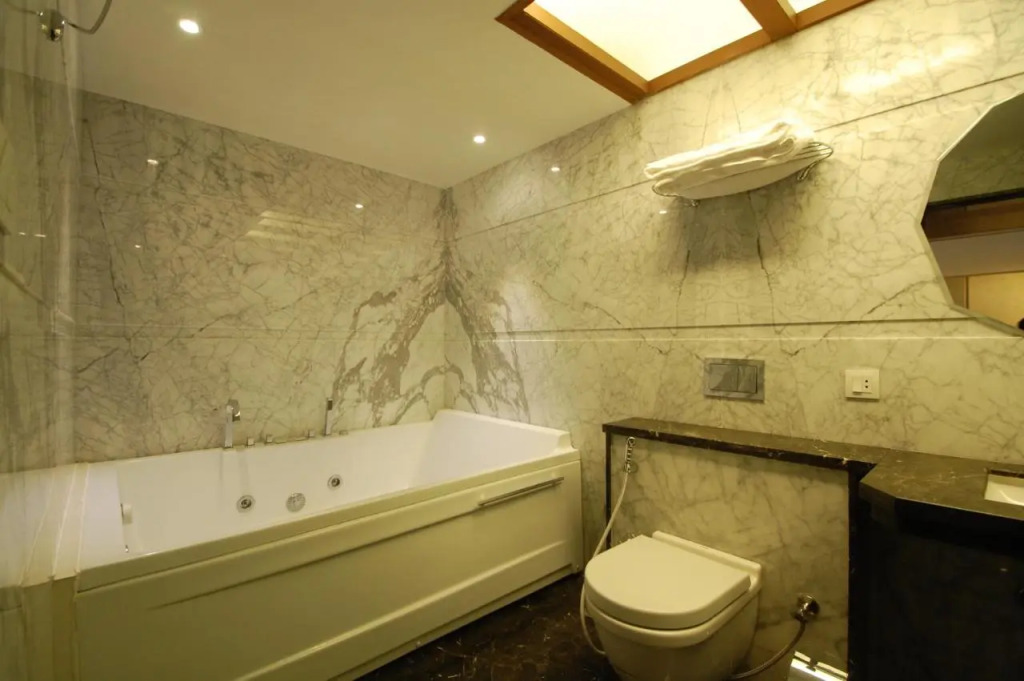 Click Hotel Sapphire Star Indore