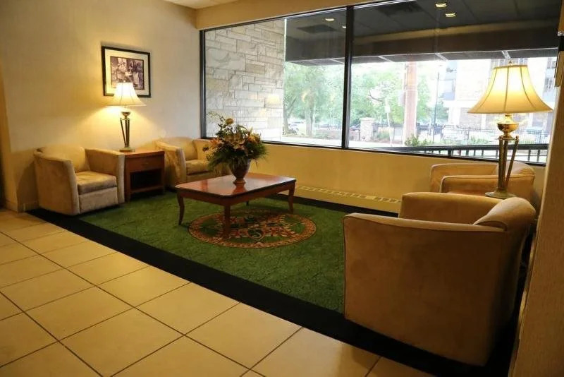 Park East Hotel