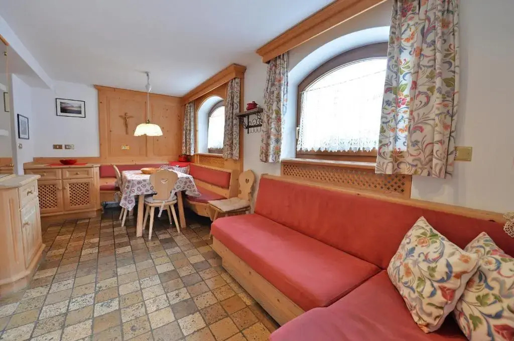 Apartments Everest