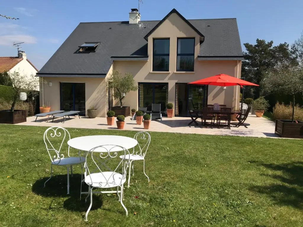 Chez Béa Calme avec sa jolie vue sur jardin, confort assuré