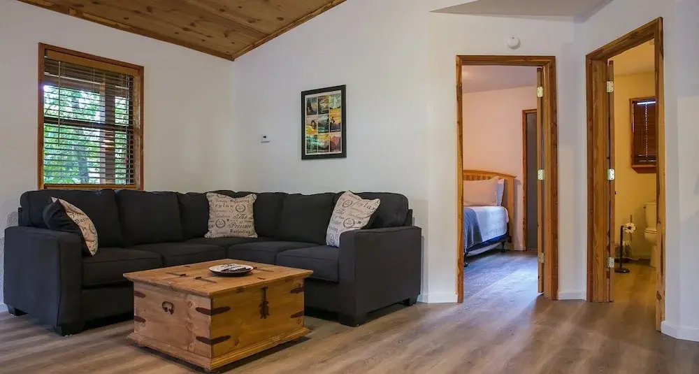 Camphouse At Eagle Ridge Includes Hot Tub, Wifi, And Charcoal Grill 1 Bedroom Cabin by RedAwning
