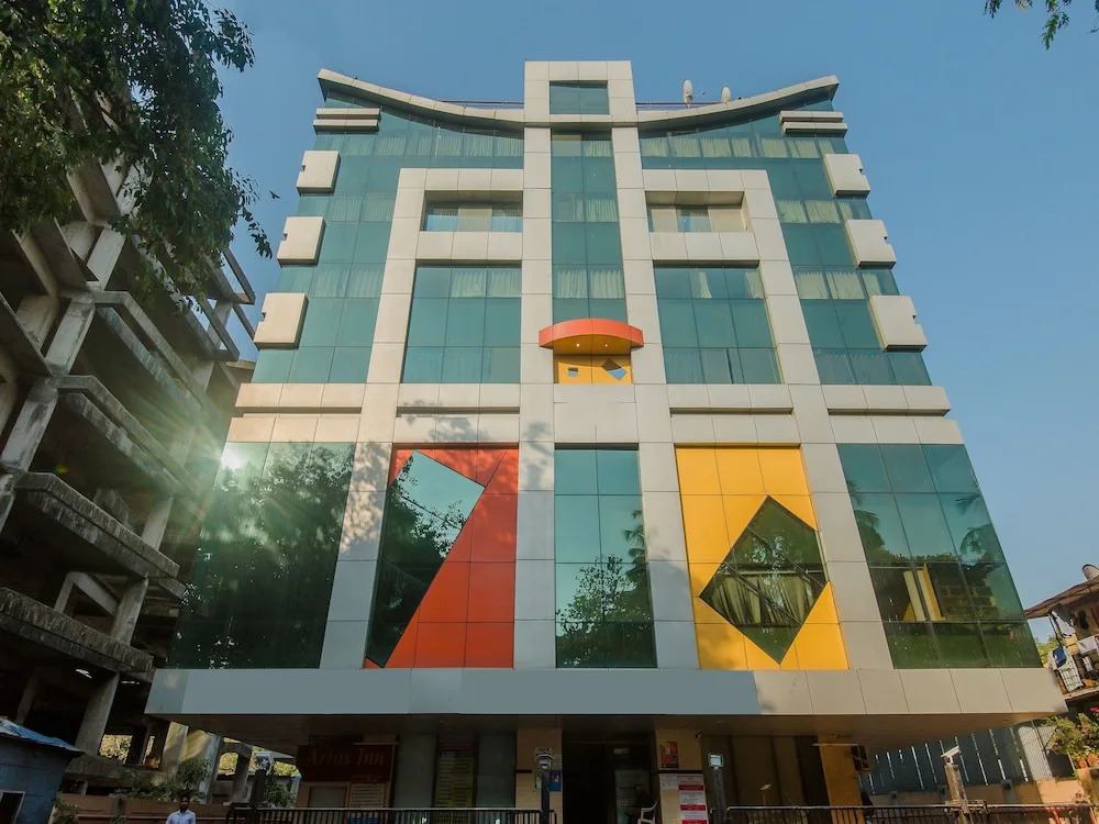 OYO 11721 Hotel Aromas