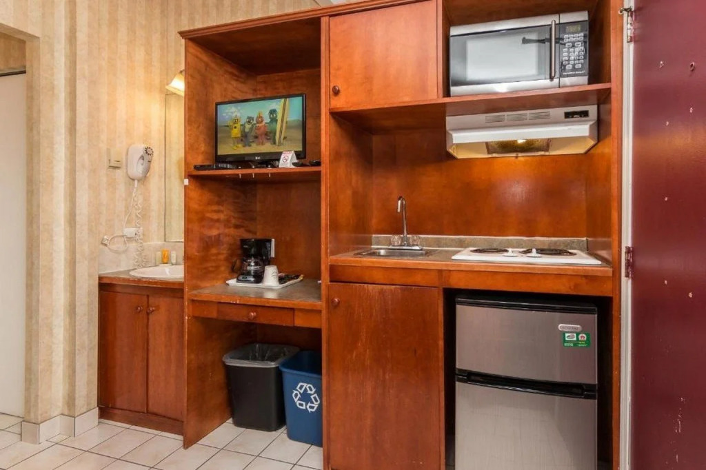 Chinook Value Inn