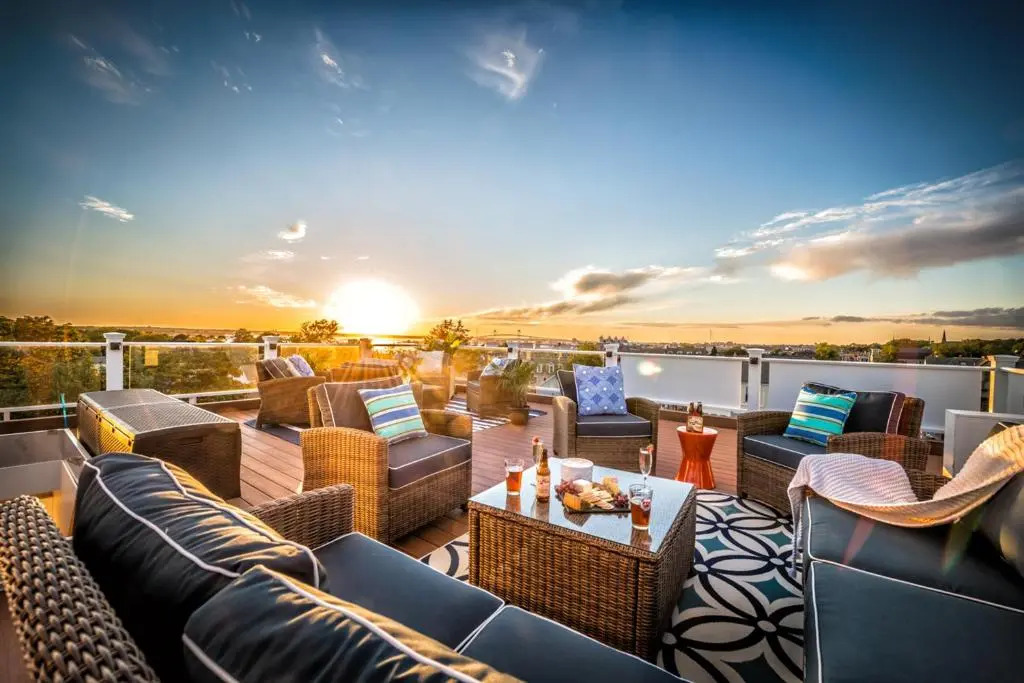 The Newport Lofts - 617 Thames Street
