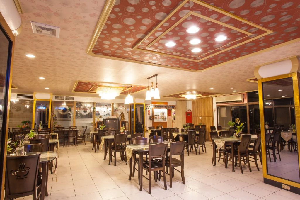 Chiayi Crown Hotel