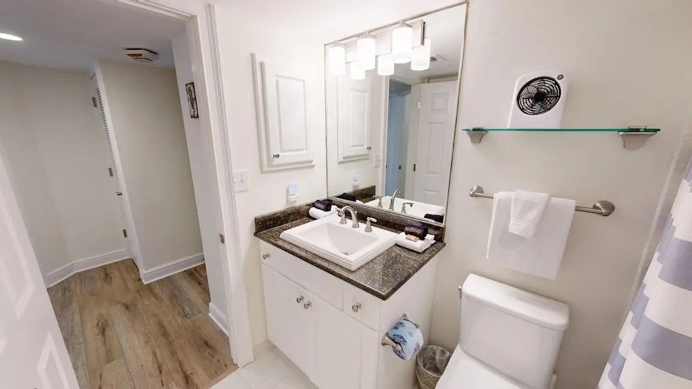 Inlet Reef 609 4 Bedroom Condo by RedAwning