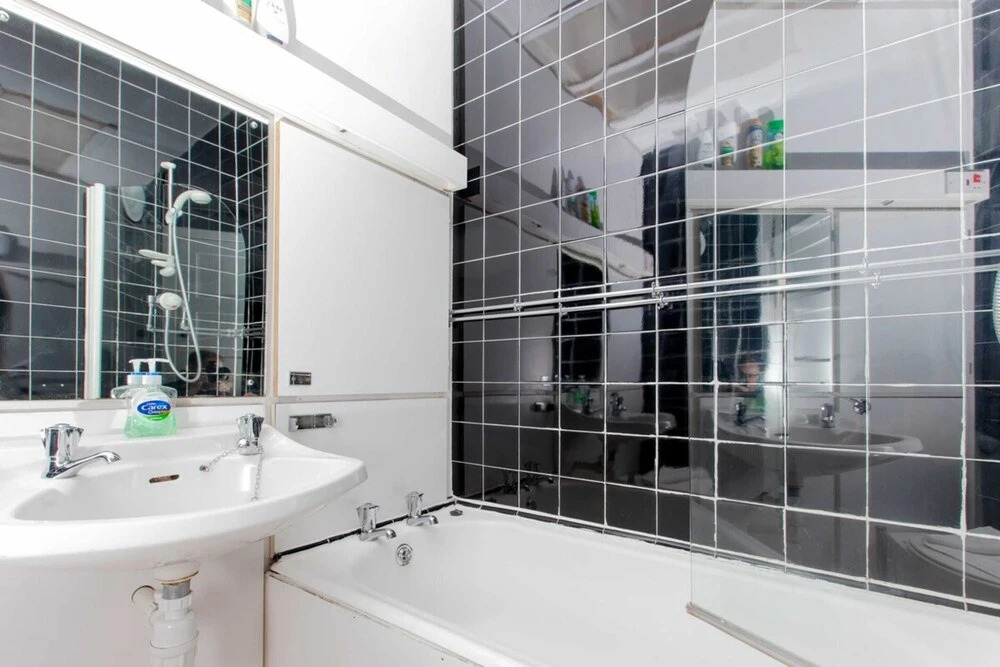 1 Bedroom Apartment in Edinburgh'S Old Town Sleeps 4