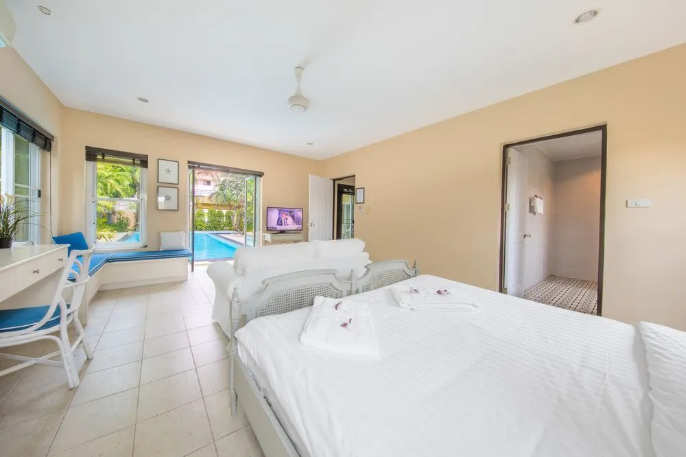 Brand New Modern Pattaya Pool Villa near Walking street
