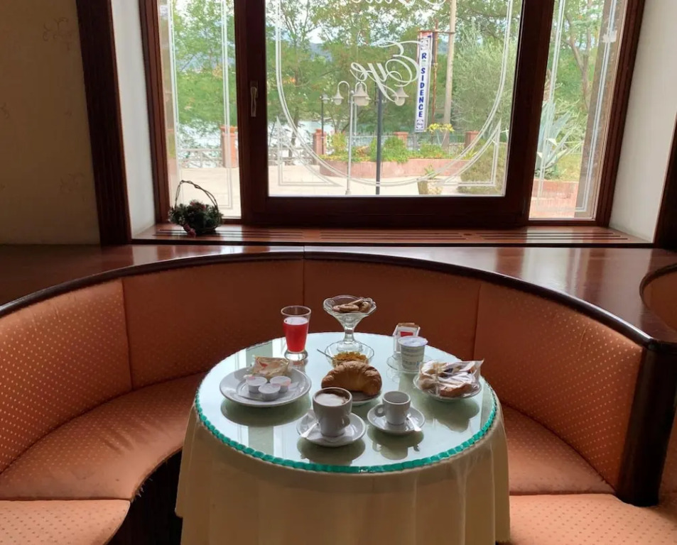 Hotel del Lago