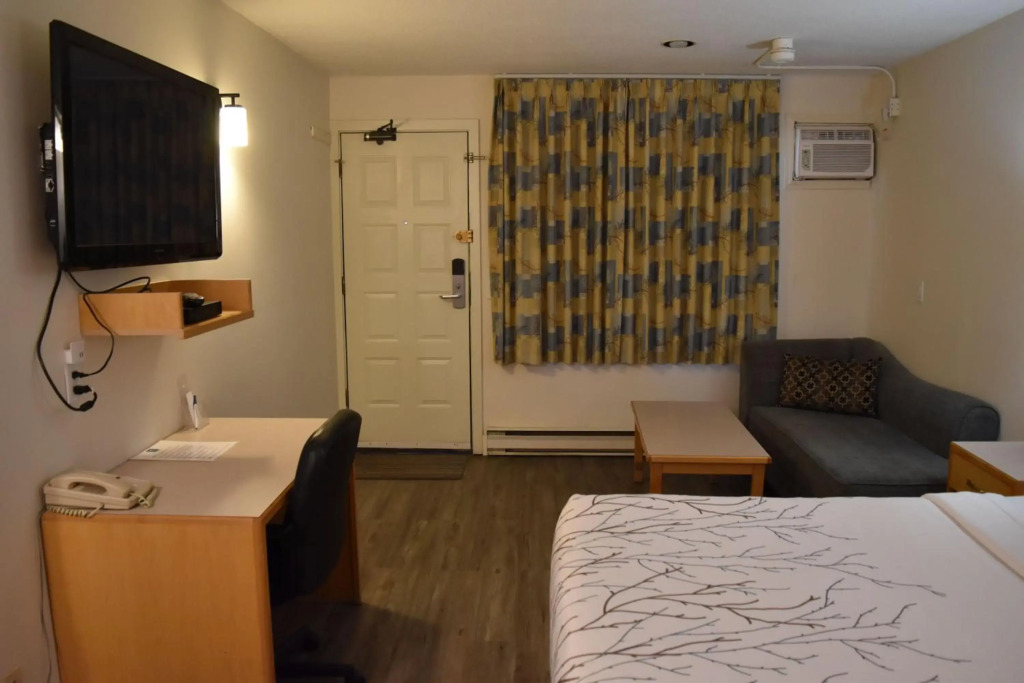 Canadas Best Value Inn & Suites-Castlegar