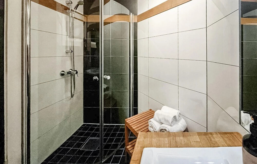 5 Bedroom Cozy Home In Hemsedal