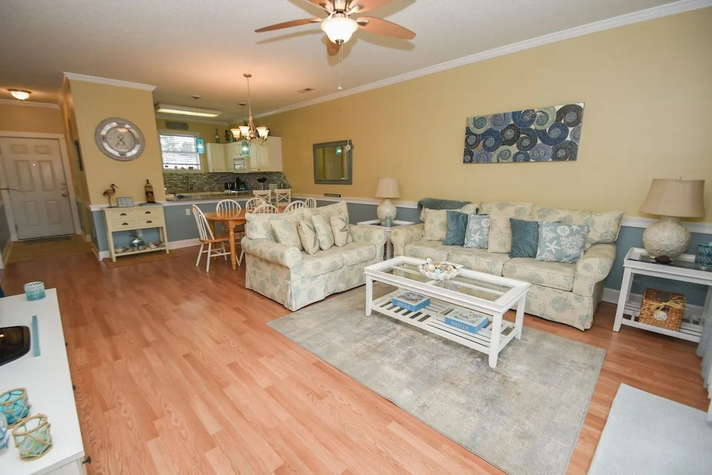 4673 Wild Iris Dr 203 2 Bedroom Condo by Redawning
