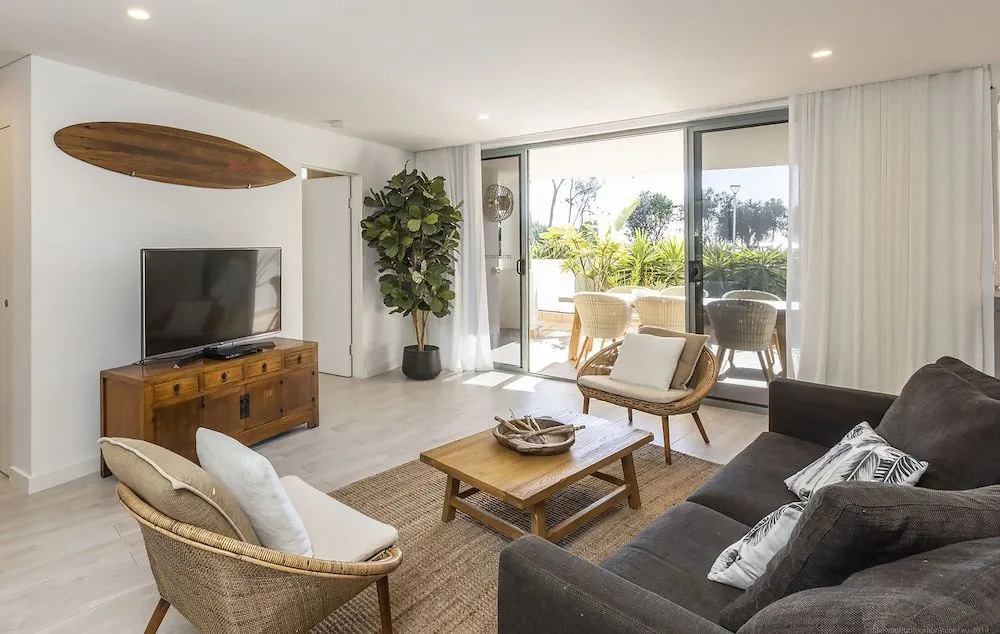 A Perfect Stay - Bay Royal Apartment 2