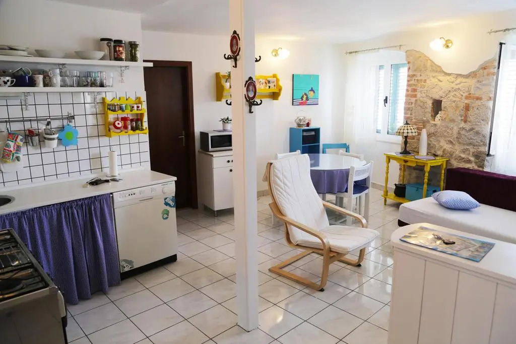 Apartment Pina