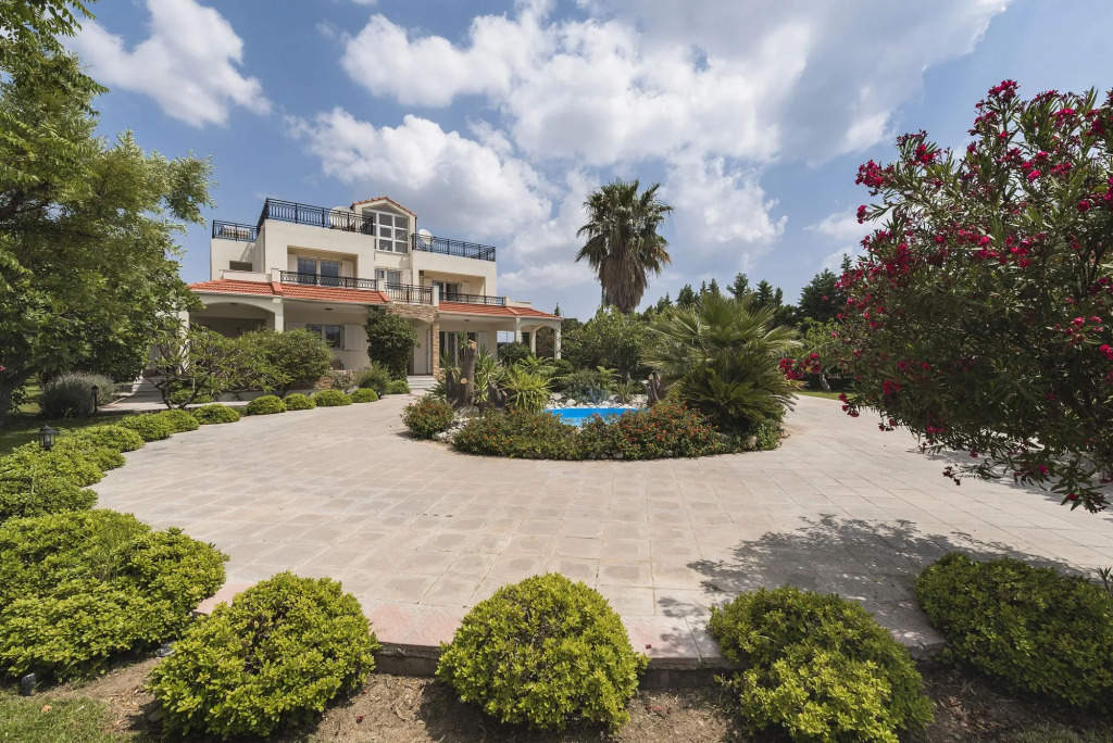 Royal Classico Villa