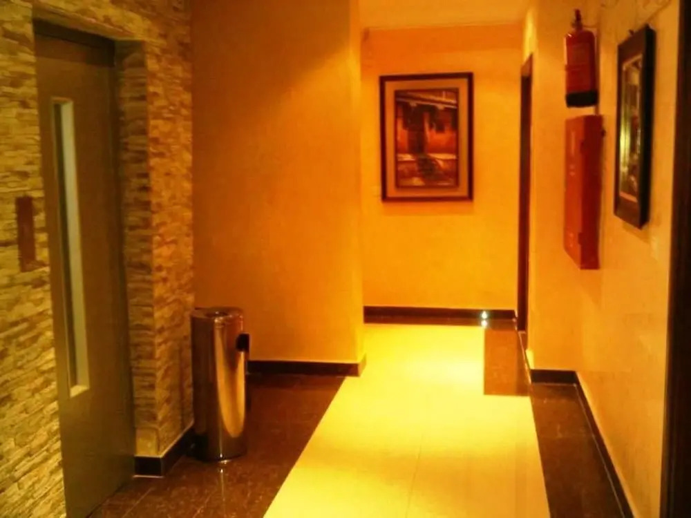 Al Muhaidb Residence PALASTINE - Economic