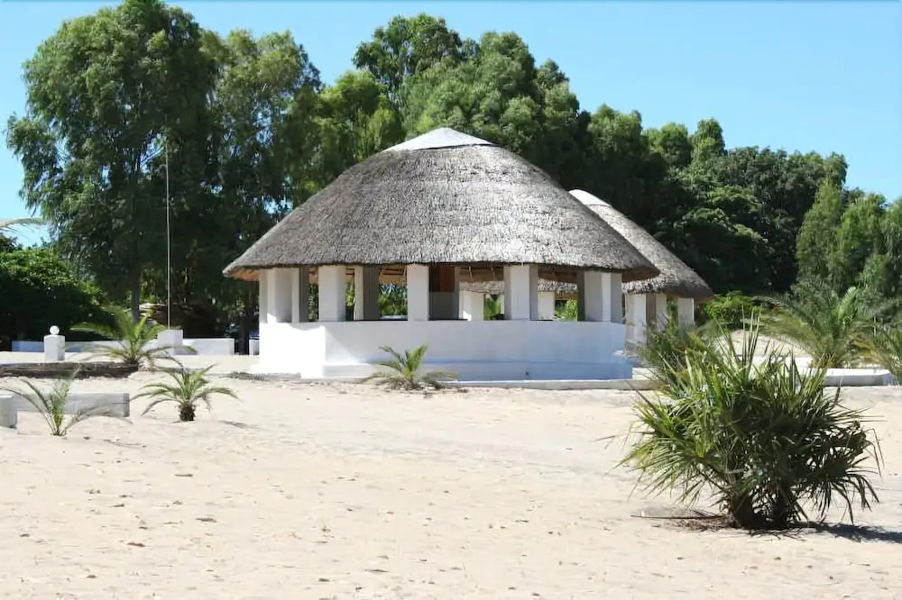 Fish Eagle Bay Lodge