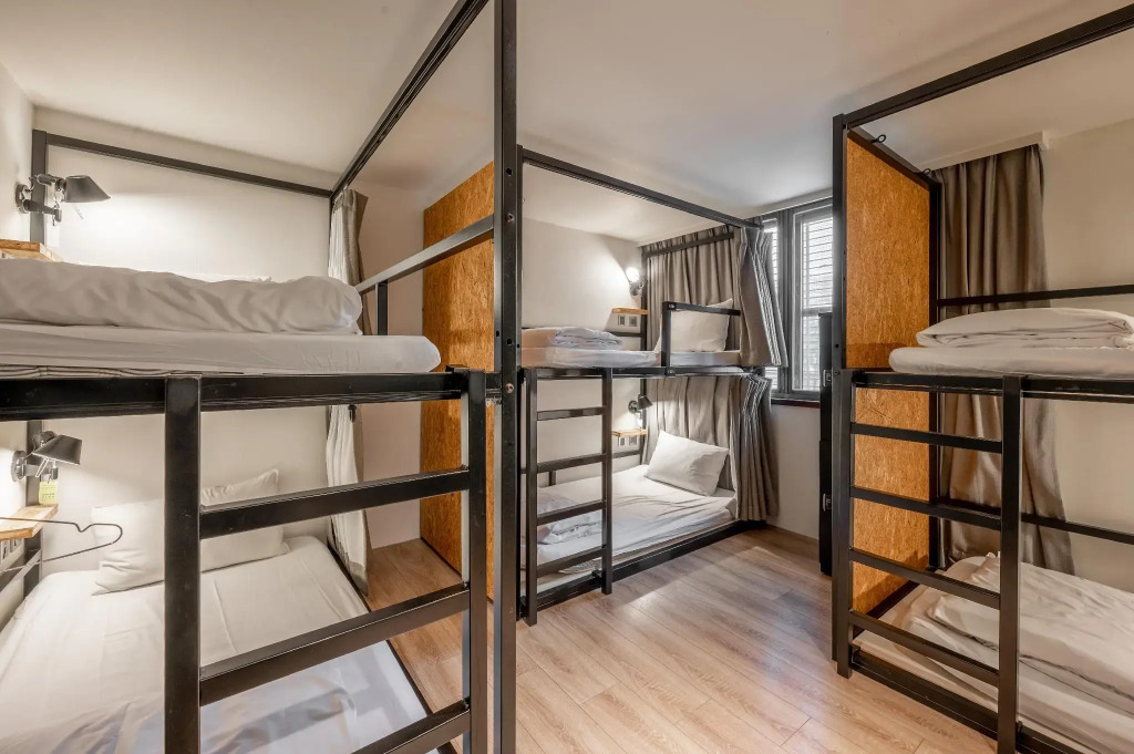 Light Hostel - Tainan