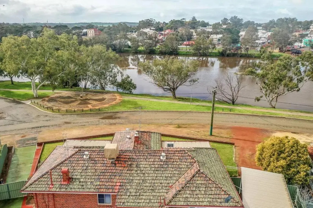 River Views in the Heart of Town