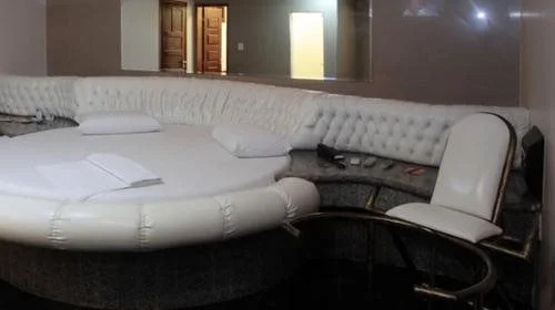 Hipnose Motel (Только для взрослых)