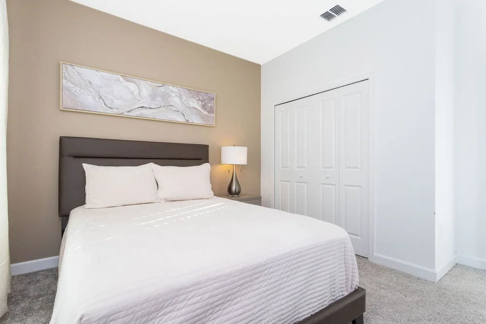 Wonderful 5Bd Close to Disney @ Storey Lake 2980