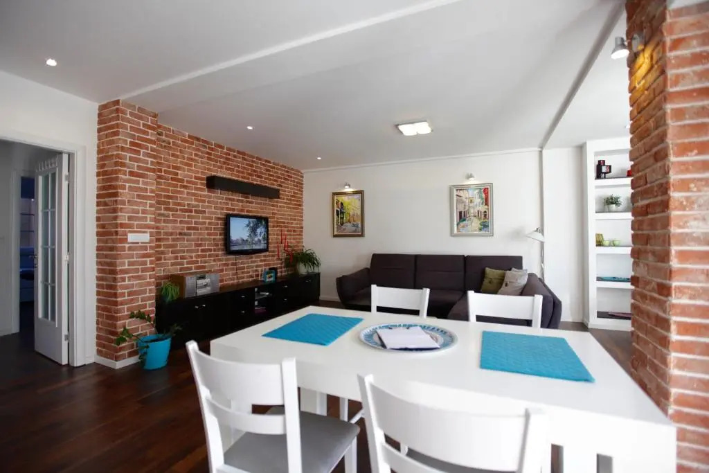 Tina Apartments
