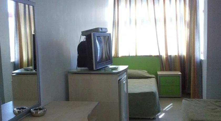 Dream Hotel